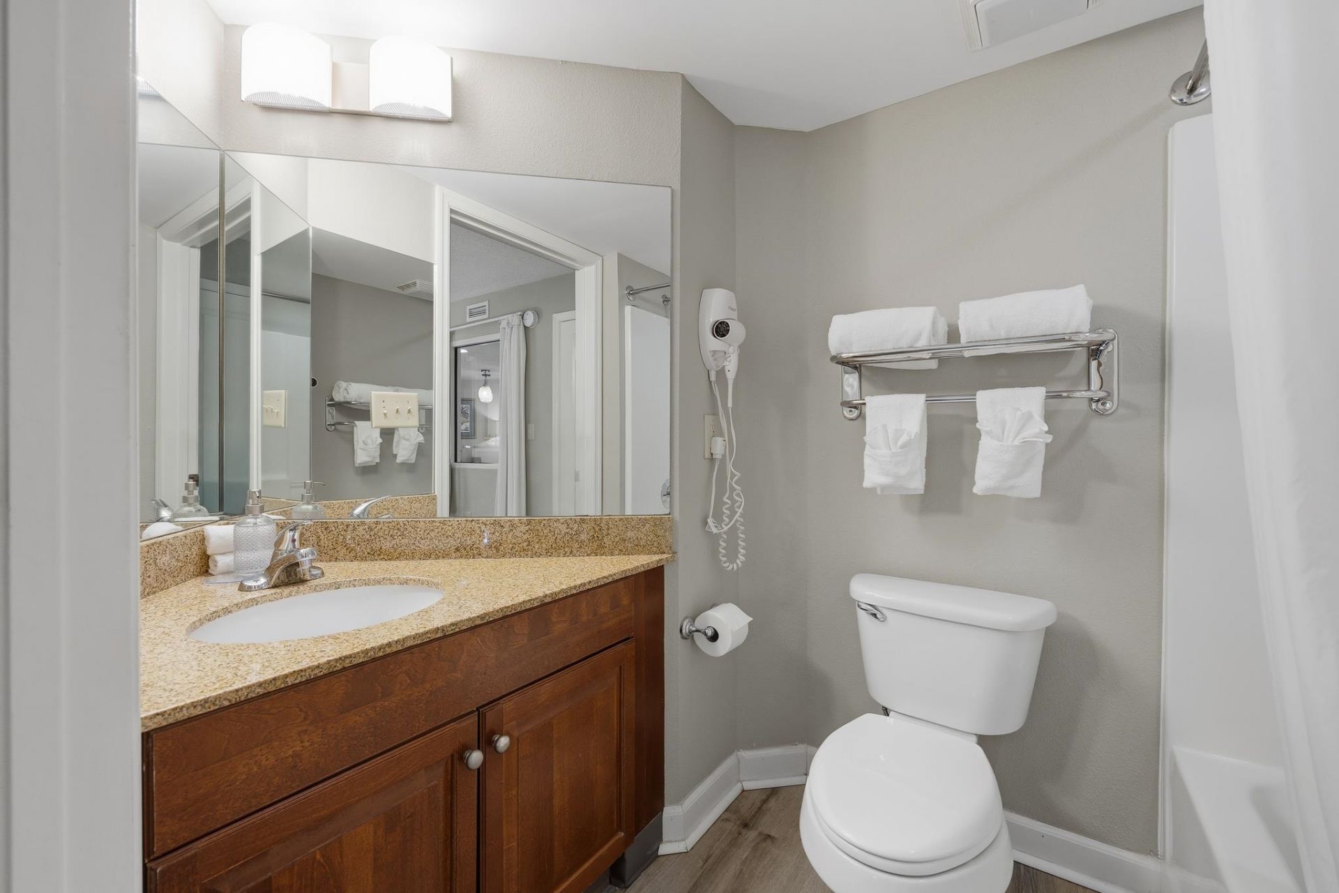 5200 N Ocean Blvd.  Photo 20