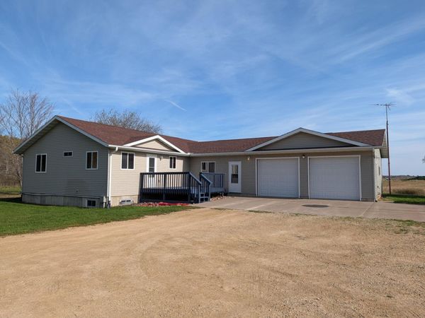 E9766 740th Avenue, Elk Mound, WI 54739