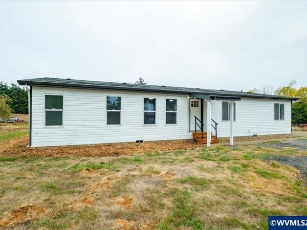 8365 Aumsville Hwy SE, Salem, OR 97317