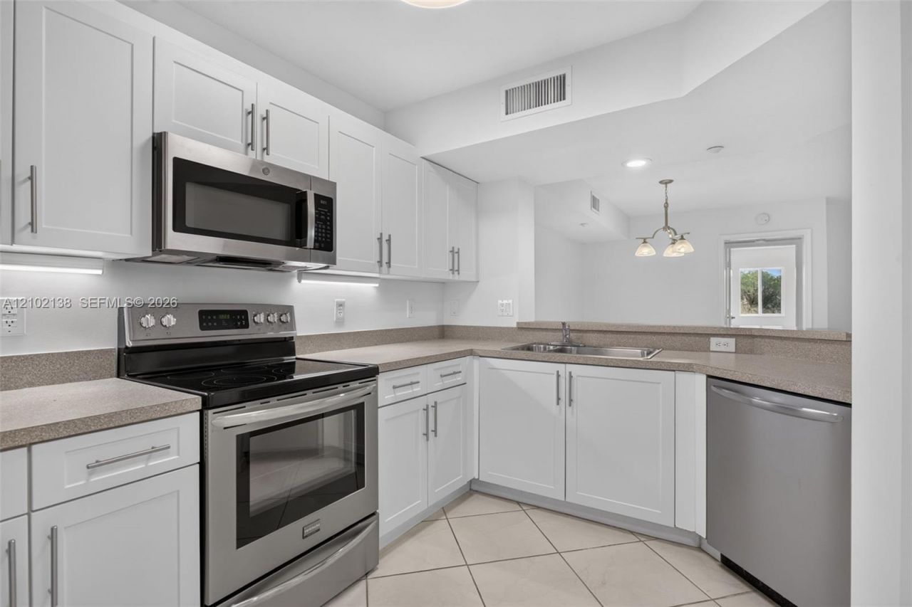 9539 S Weldon Cir , Unit F308, Tamarac, FL 33321 Photo