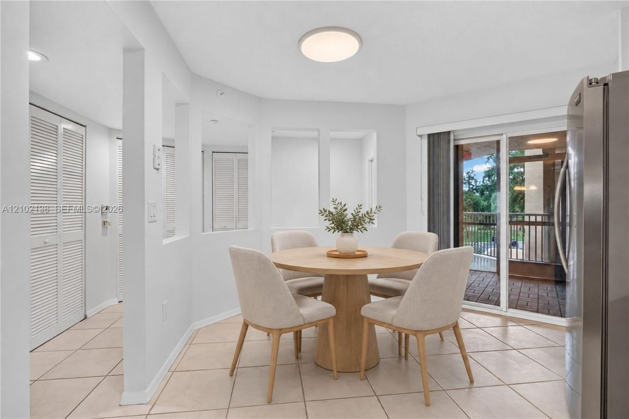 9539 S Weldon Cir , Unit F308, Tamarac, FL 33321 Photo
