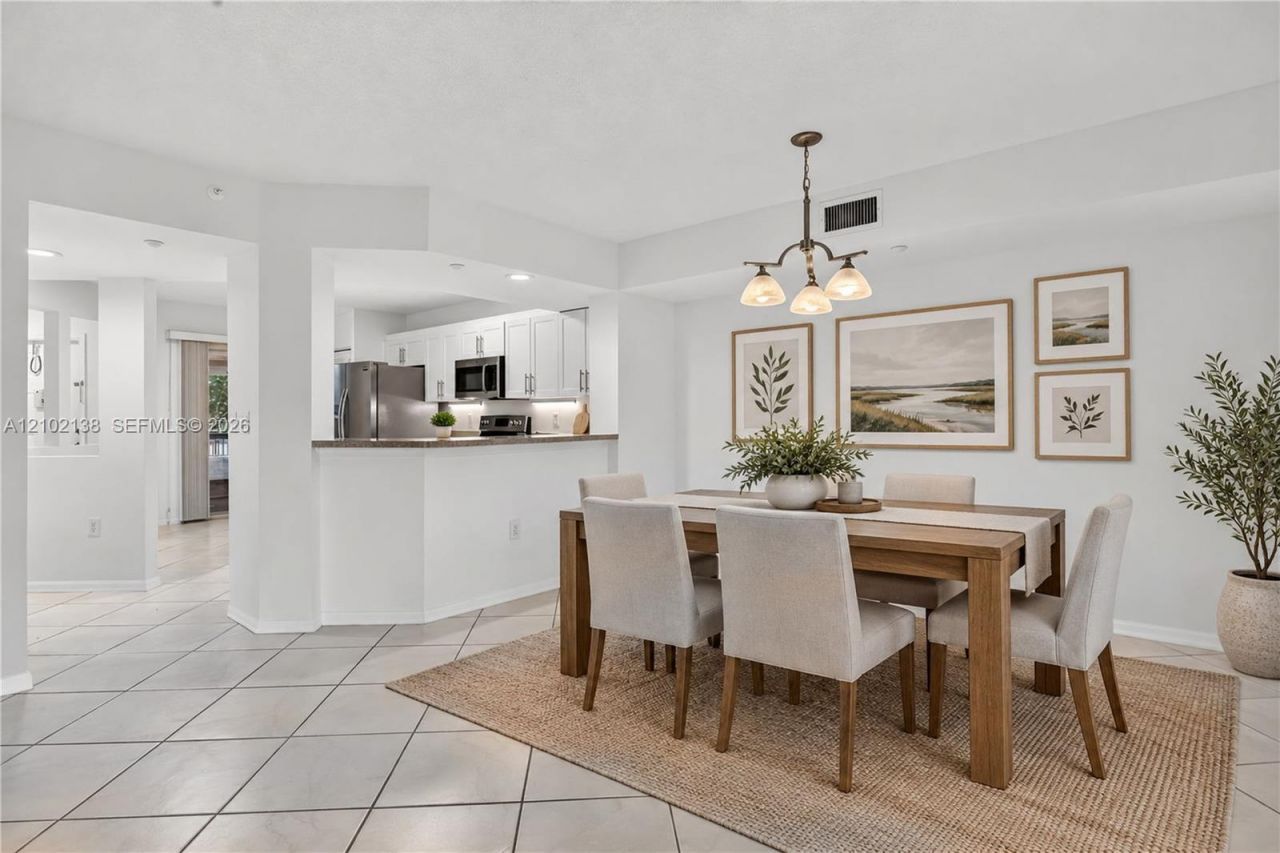 9539 S Weldon Cir , Unit F308, Tamarac, FL 33321 Photo