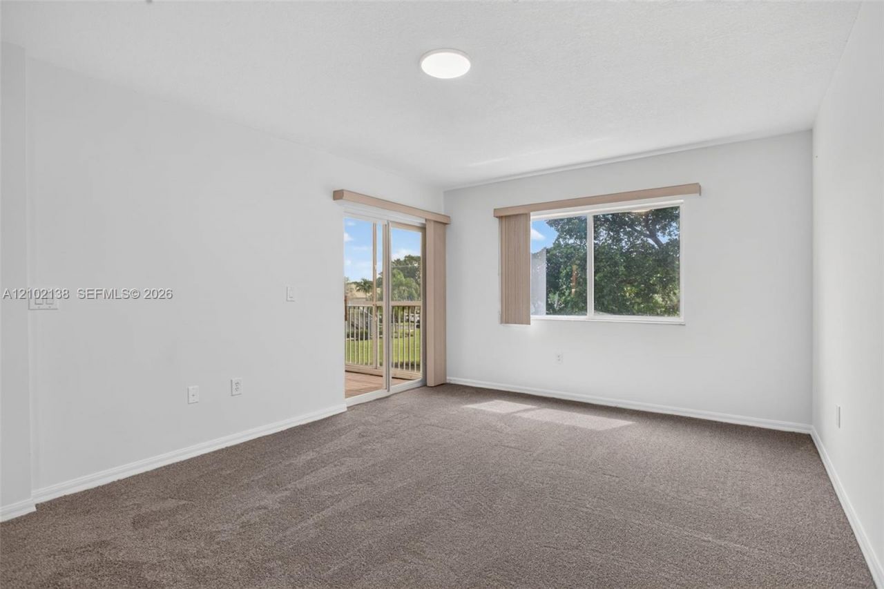 9539 S Weldon Cir , Unit F308, Tamarac, FL 33321 Photo