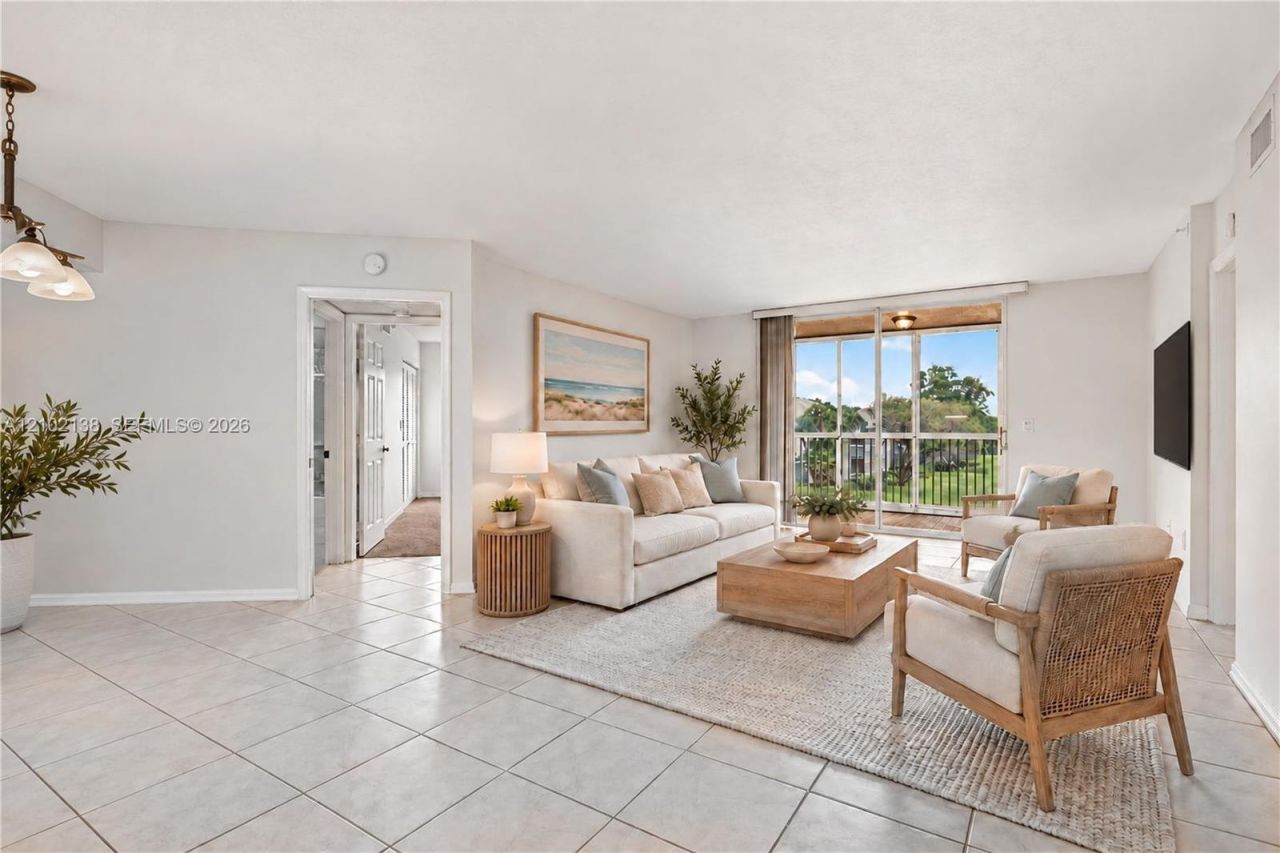 9539 S Weldon Cir , Unit F308, Tamarac, FL 33321 Photo