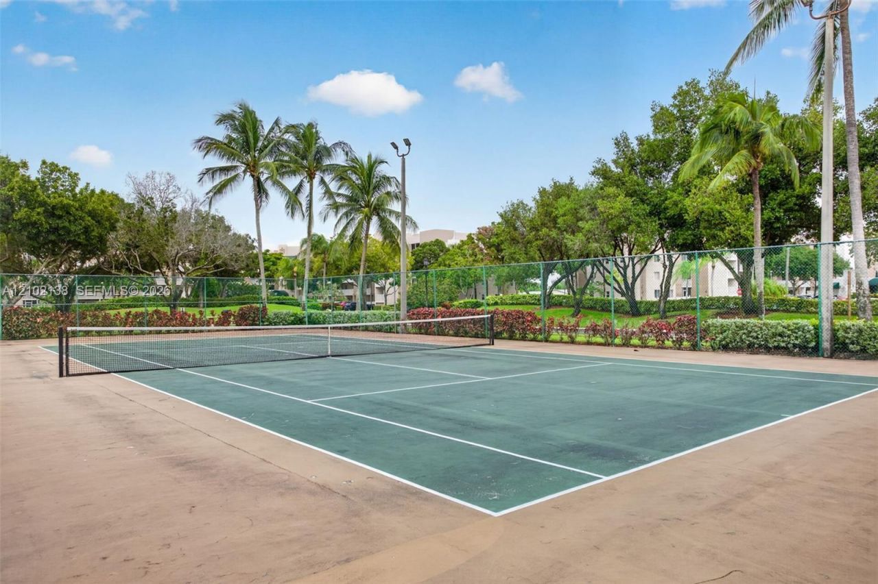 9539 S Weldon Cir , Unit F308, Tamarac, FL 33321 Photo