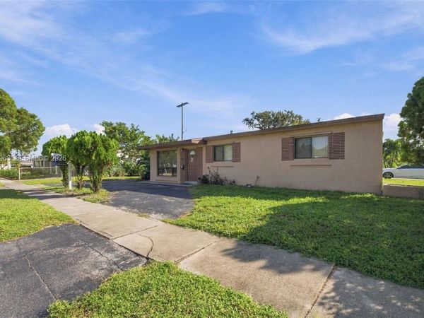 801 N 76th Ave , Hollywood, FL 33024