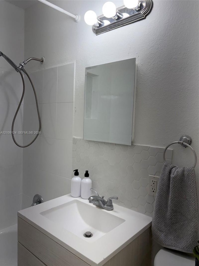 1610 NE 9th St , Unit 1, Homestead, FL 33033 Photo