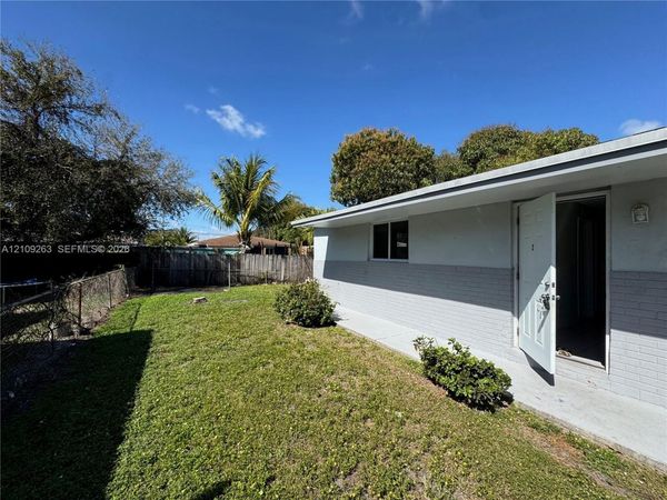 34 SW 5th Ave , Unit 1, Dania Beach, FL 33004