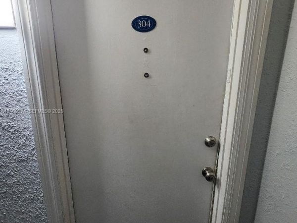 2016 Bay Dr , Unit 304, Miami Beach, FL 33141