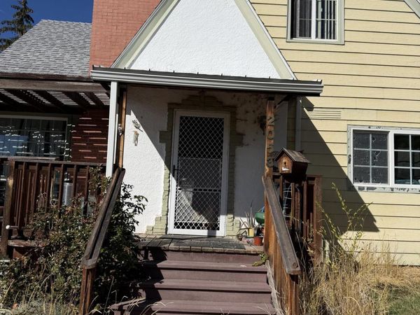 2053 Lawrence Street, Klamath Falls, OR 97601