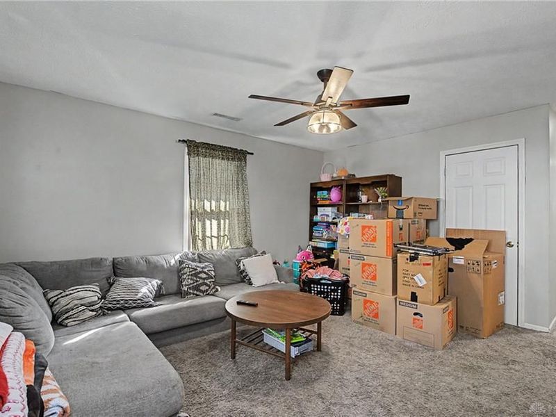 520 Regal Avenue, West Carrollton, OH 45449 Photo 4