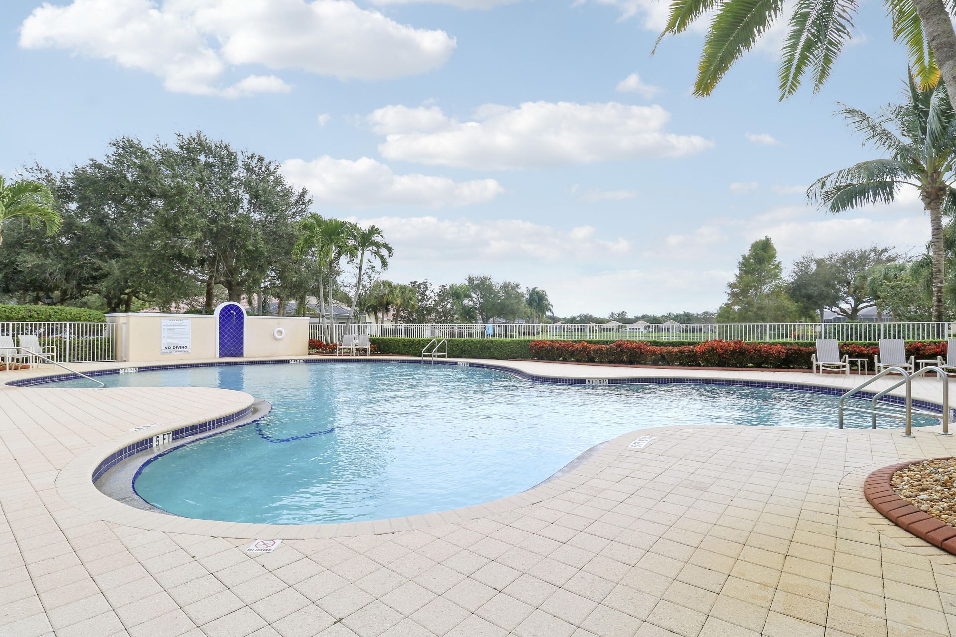 925 Magdalena Road, Palm Beach Gardens, FL 33410 Photo