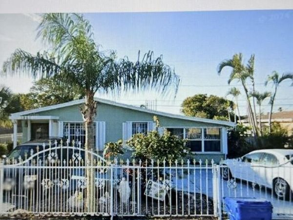 1001 W 4TH Street, Riviera Beach, FL 33404