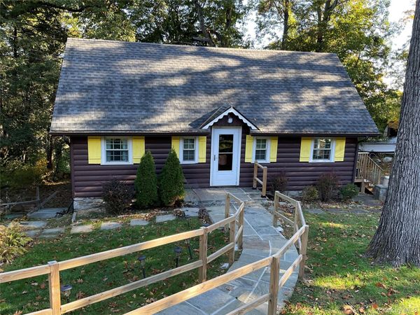 32 Crest Drive , Mahopac, NY 10541