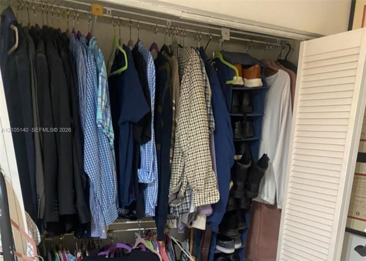 851 NE 209th Ter, Unit 204-23, Miami, FL 33179 Photo