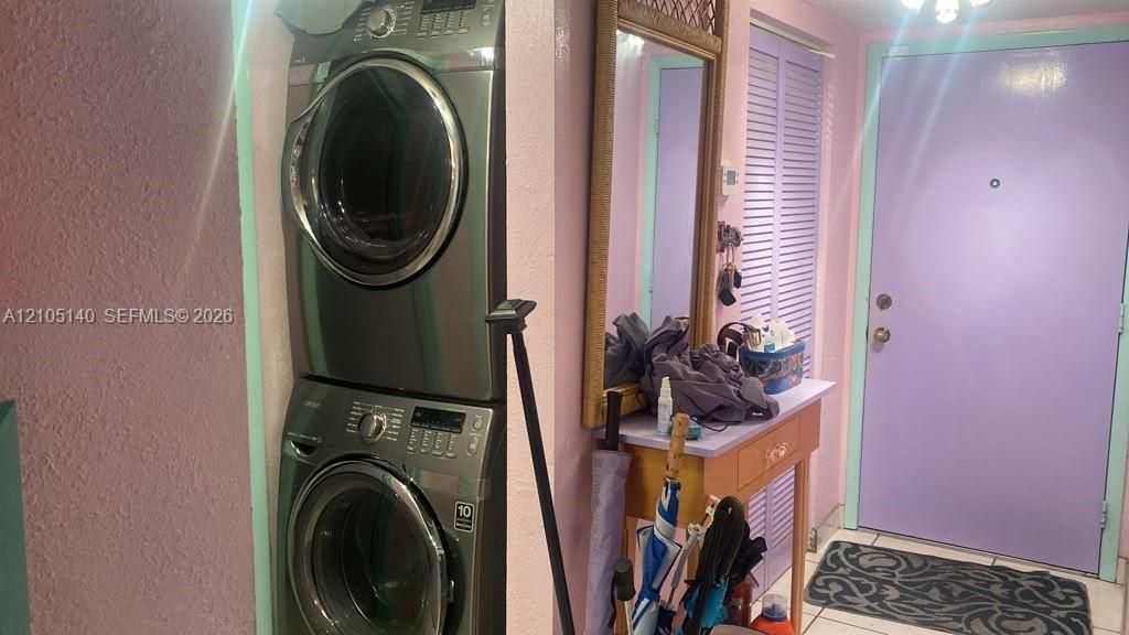 851 NE 209th Ter, Unit 204-23, Miami, FL 33179 Photo