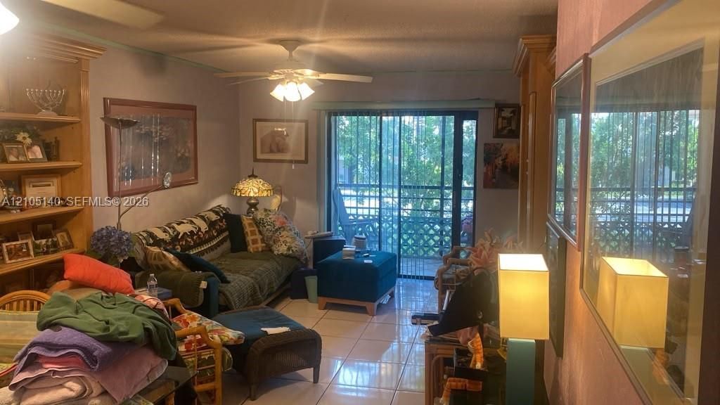 851 NE 209th Ter, Unit 204-23, Miami, FL 33179 Photo