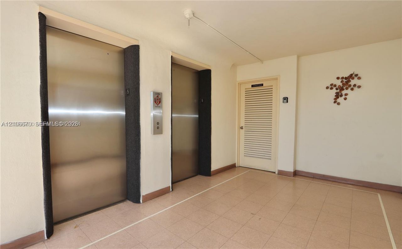 3030 Marcos Dr, Unit T512, Aventura, FL 33160 Photo