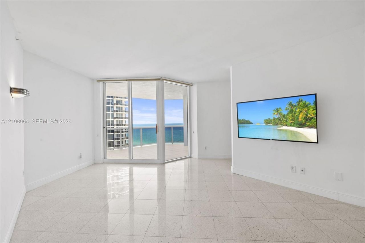 4775 Collins Ave, Unit 2408, Miami Beach, FL 33140 Photo