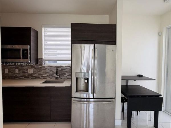 10426 NW 64th Ter, Unit studio, Doral, FL 33178