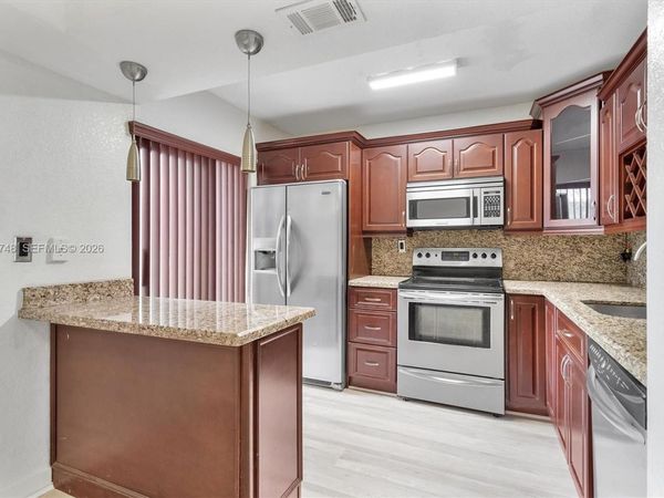 20310 NE 3rd Ct, Unit 7, Miami, FL 33179