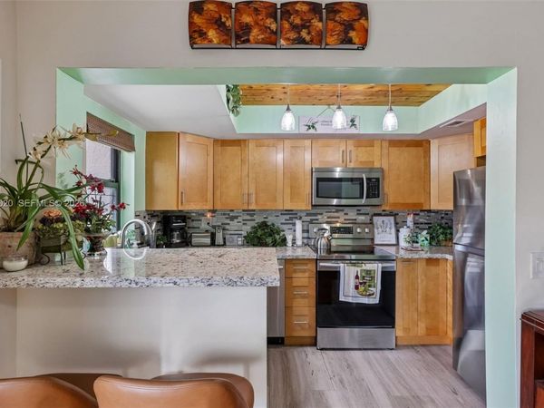 701 NW 19th St , Unit 300, Fort Lauderdale, FL 33311