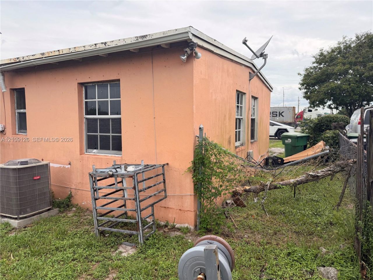 2160 Service Rd , Opa Locka, FL 33054 Photo
