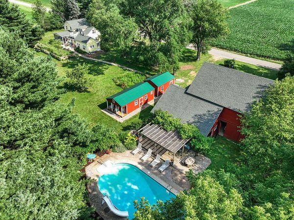 6475 Olive Branch Road, Galien, MI 49113