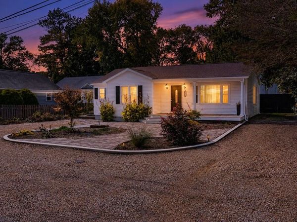 32 Second Avenue, KILMARNOCK, VA 22482