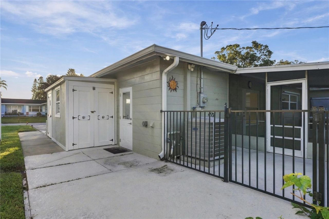 4822 60th Way N, Kenneth City, FL 33709 Photo