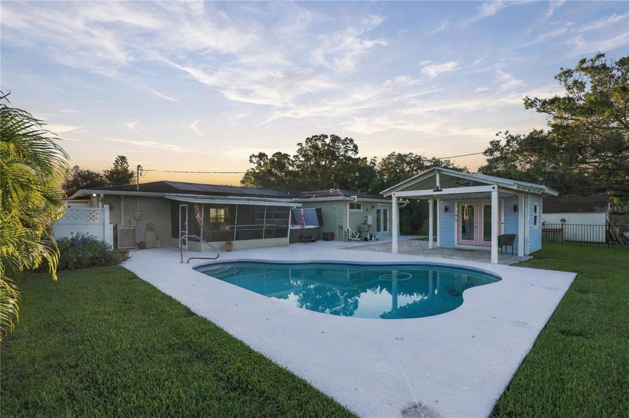 4822 60th Way N, Kenneth City, FL 33709 Photo