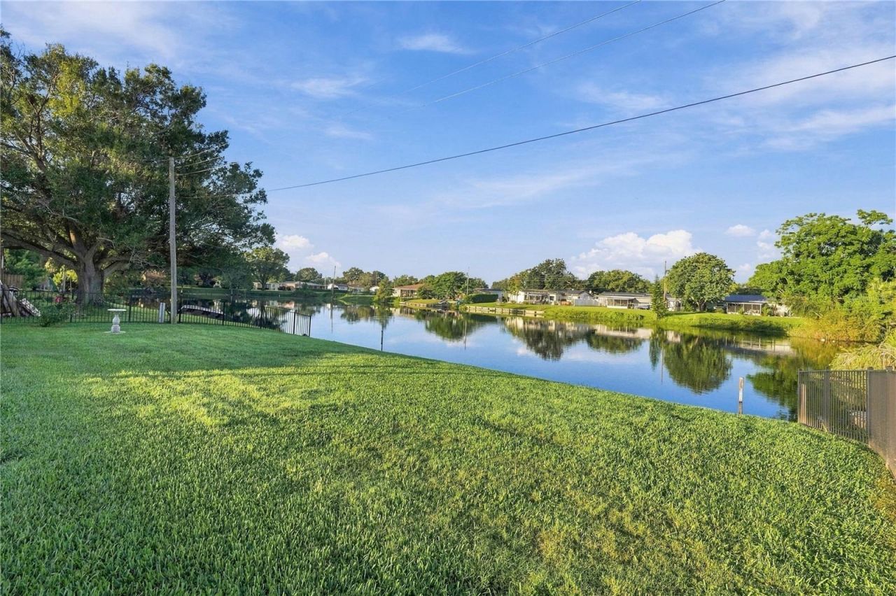 4822 60th Way N, Kenneth City, FL 33709 Photo