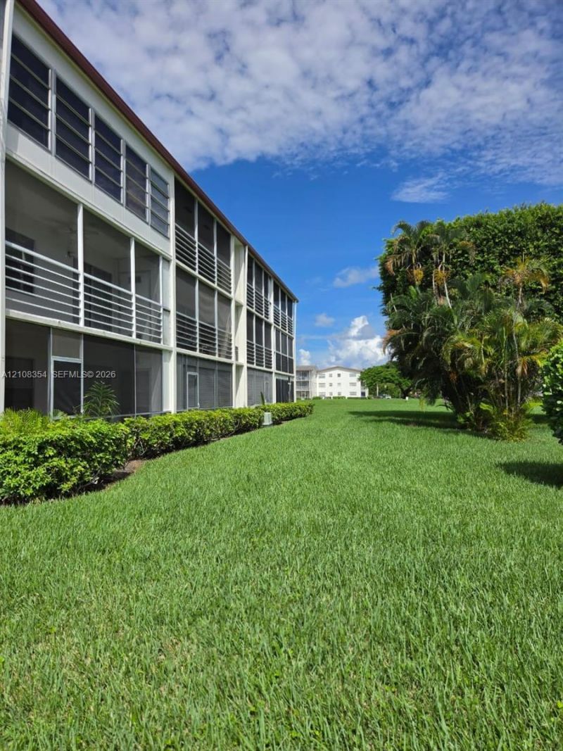 321 Fanshaw H, Unit 321, Boca Raton, FL 33434 Photo
