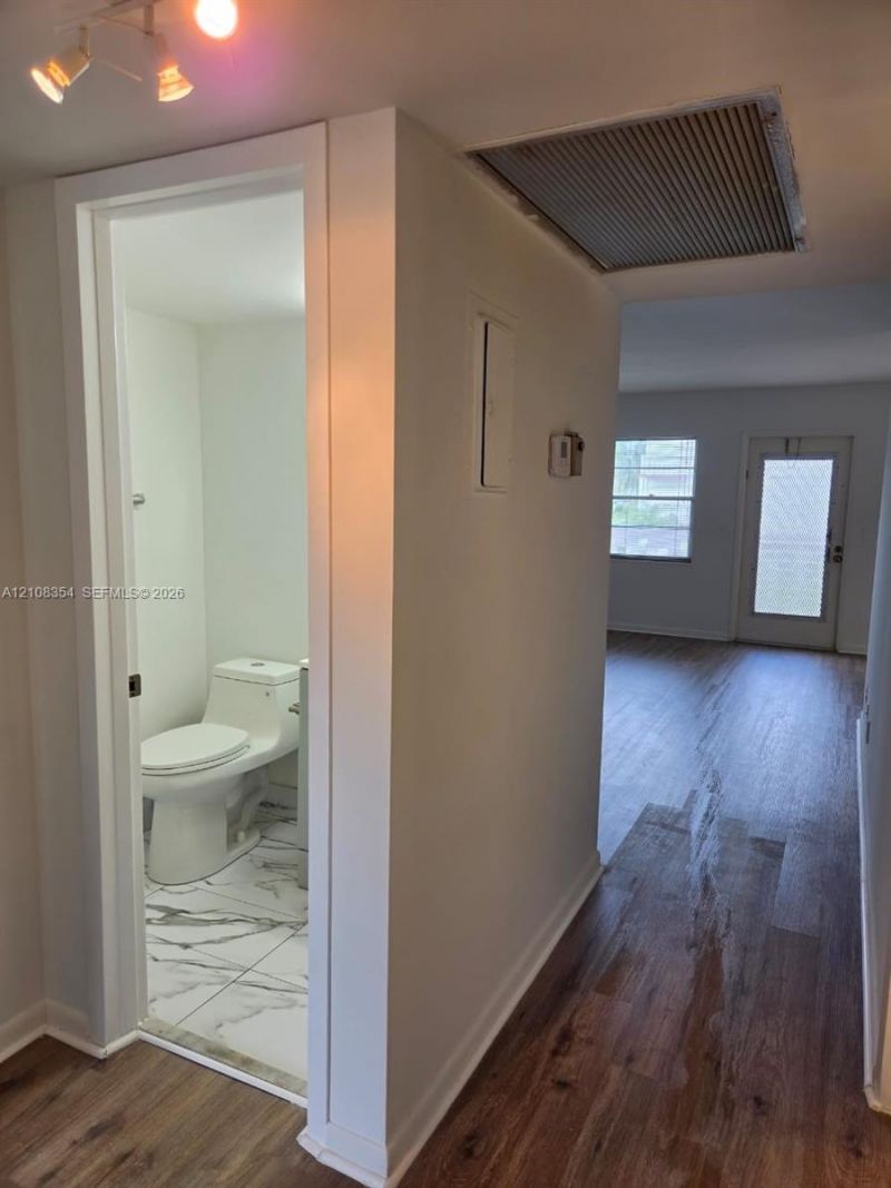 321 Fanshaw H, Unit 321, Boca Raton, FL 33434 Photo