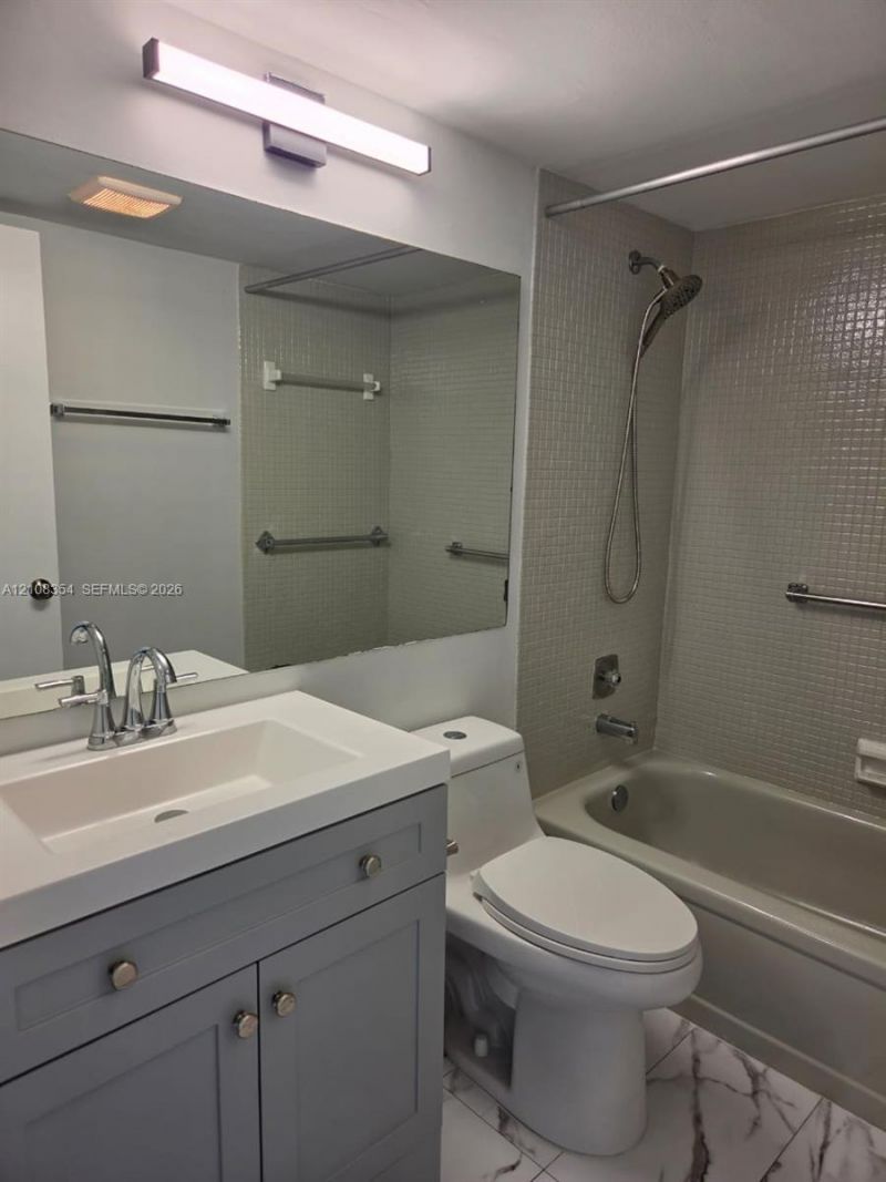 321 Fanshaw H, Unit 321, Boca Raton, FL 33434 Photo