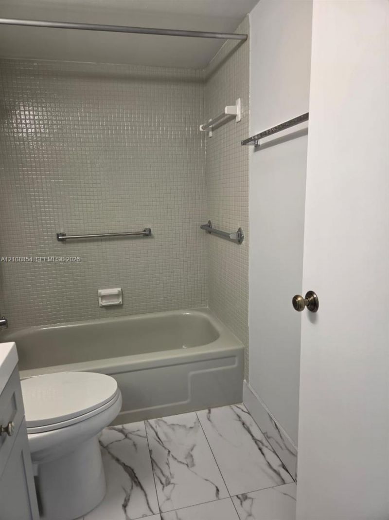 321 Fanshaw H, Unit 321, Boca Raton, FL 33434 Photo