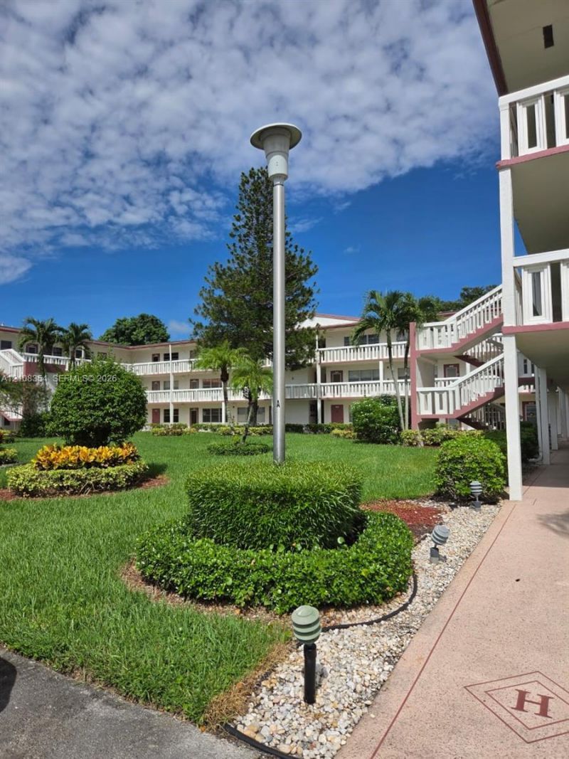 321 Fanshaw H, Unit 321, Boca Raton, FL 33434 Photo