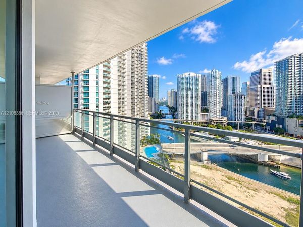 90 SW 3rd St , Unit 2401, Miami, FL 33130