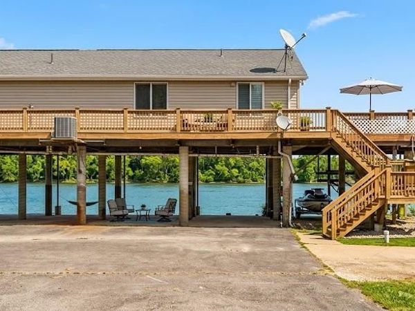 69 Weule Boat Harbor, St Charles, MO 63301
