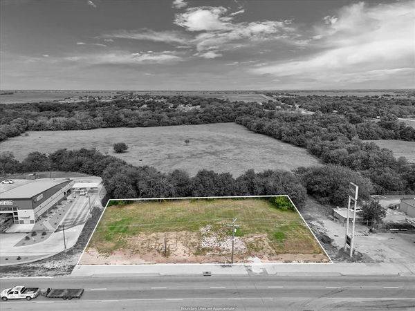 529 W Mcgregor Drive , McGregor, TX 76657
