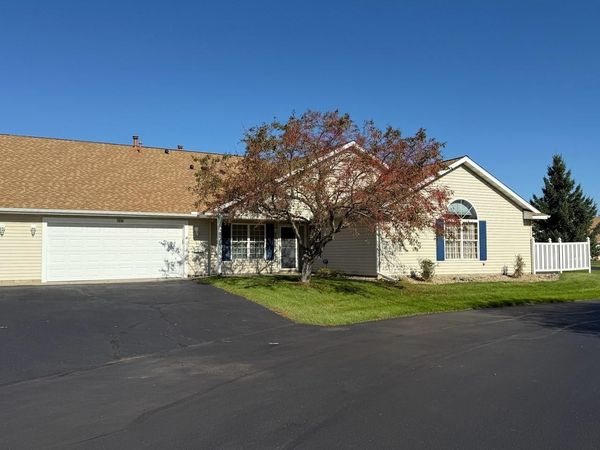 2930 Century Court NE, Rochester, MN 55906