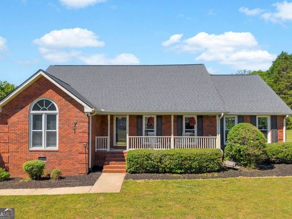 71 Woodridge Way, Royston, GA 30662