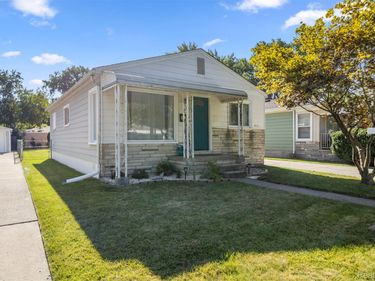 4421 Edgewood Street , Dearborn Heights, Mi 48125