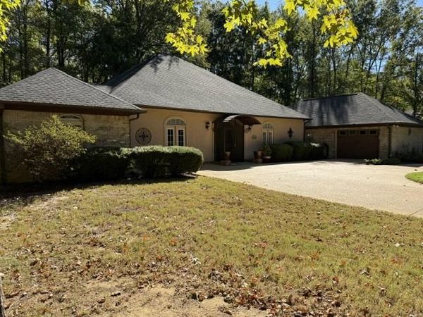 146 Road 159, Tupelo, MS 38804