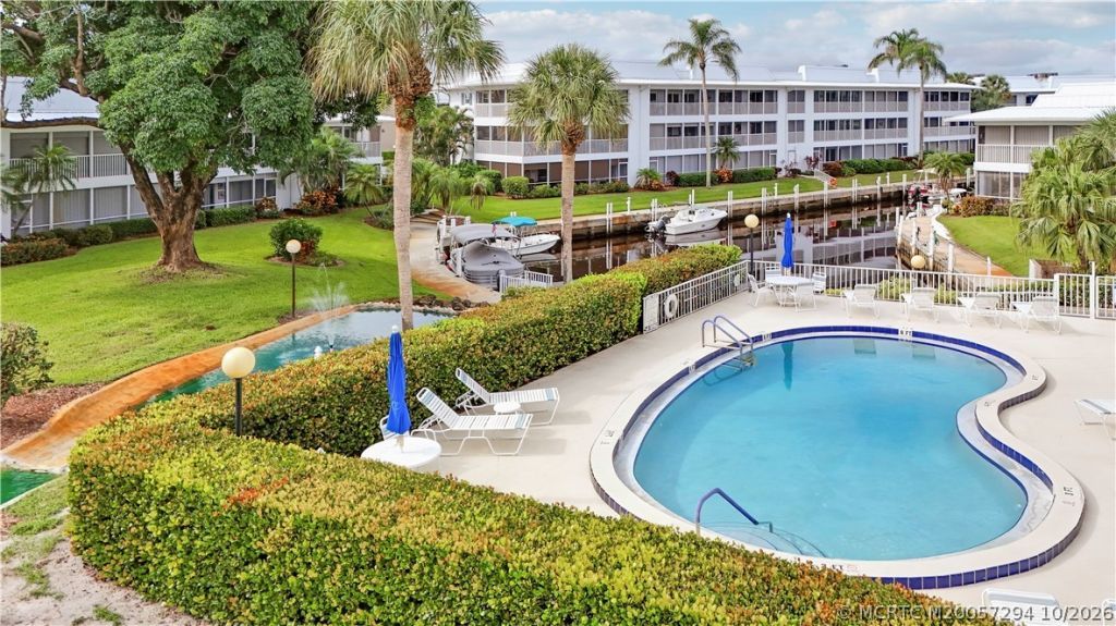 1868 SW Palm City Road, Unit 106, Stuart, FL 34994 Photo