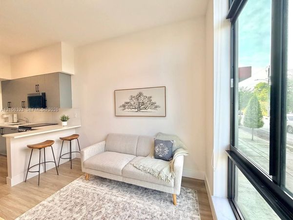 1559 NW 15th St Rd , Unit 220, Miami, FL 33125