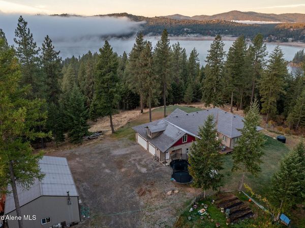 15657 N Smith AVE , Hauser, ID 83854