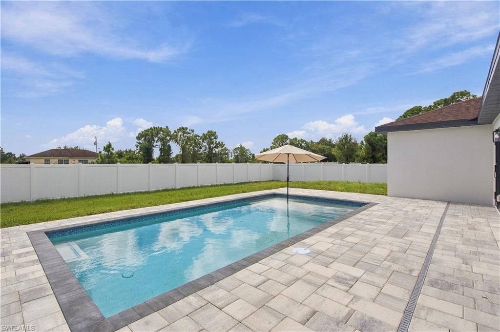 1120 Fontana St E, Lehigh Acres, FL 33974 Photo