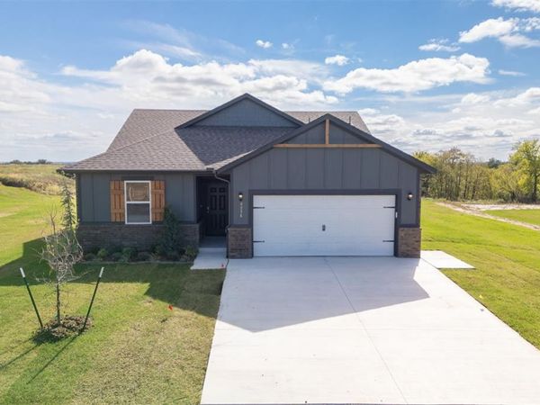 8276 Sideoats Trail, El Reno, OK 73036