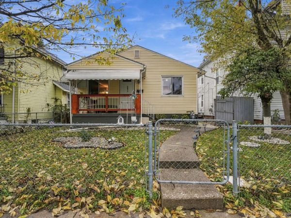 1572 Myrtle Avenue , Columbus, OH 43211